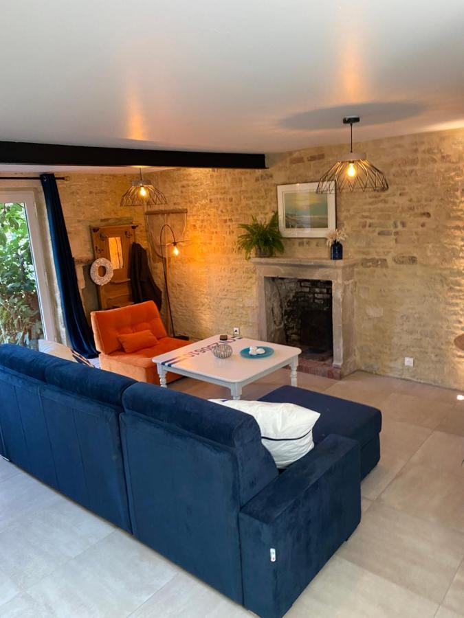 Charmante Maison Du XVIII En Pierre Renovee Colleville-Montgomery Exteriör bild