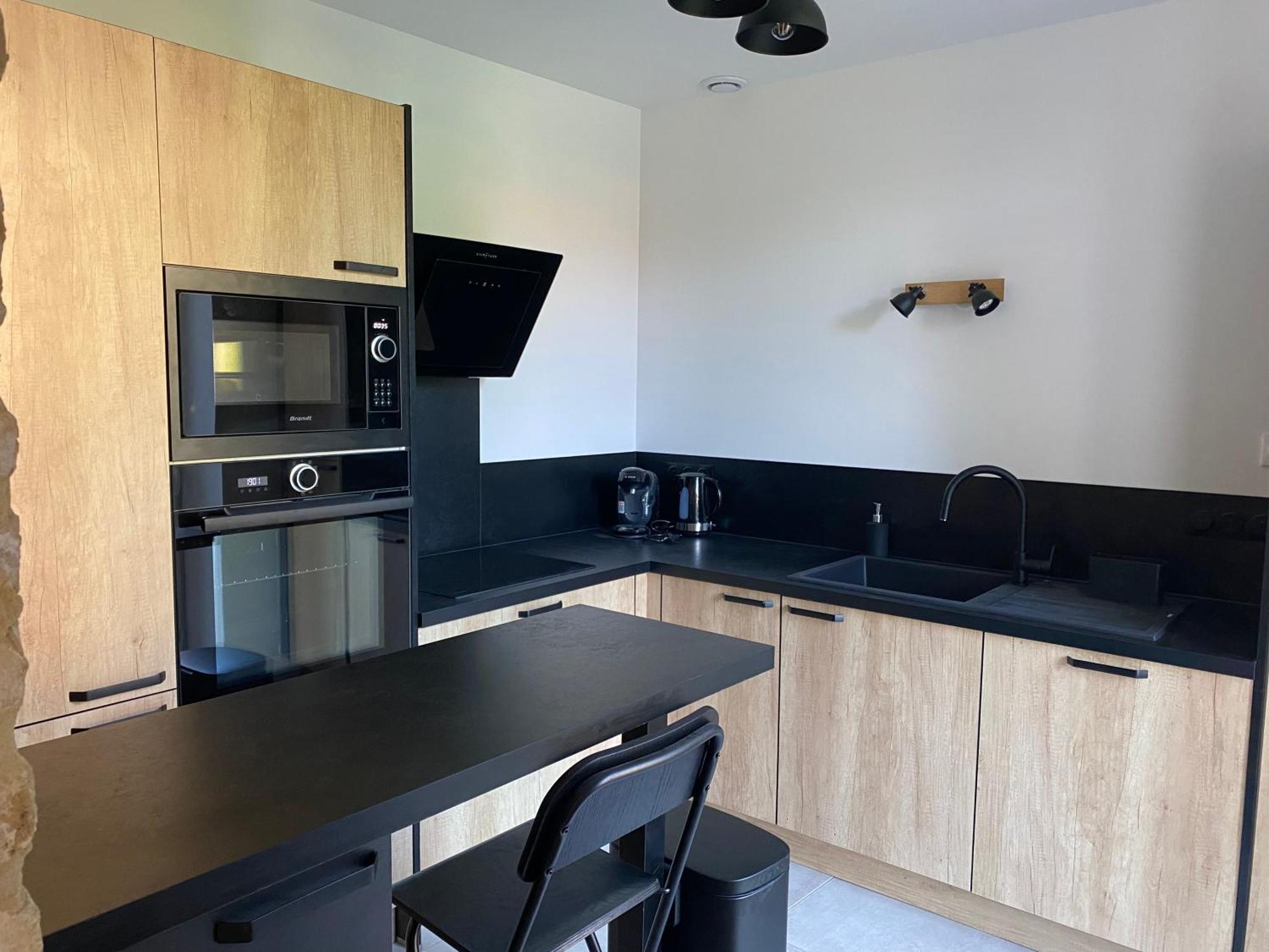 Charmante Maison Du XVIII En Pierre Renovee Colleville-Montgomery Exteriör bild